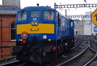 Northern Ireland Railway&#39;s 111 Class loco No.111 &#39;Great Northern&#39; is seen running around an Irish Traction Group/Modern Railway Society of Ireland railtour at the south end of Connolly Station. The loco is seen adorned with the group&#39;s headboards.