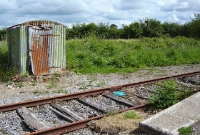At Curry Station we see this standard Great Southern Railway/CIE corruigated iron lamp shed.