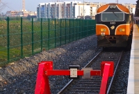 The ITG railtour which loco No.233 hauled was formed a rake of Mk3 pushpull stock, with driving van trailer No.6103 leading the tour into the station, as seen here.