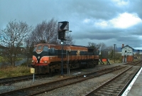 Seen stabled at the north end of Dundalk Station in early 2002 is 071 Class loco No.085. In the background is the now demolished &#39;Dundalk North&#39; signal cabin.