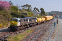Viewed from the footbridge, 071 Class loco No.079 enters Wellingtonbridge Station from the east with Irish Rail&#39;s annual weed spraying train, operating from Rosslare to Limerick.